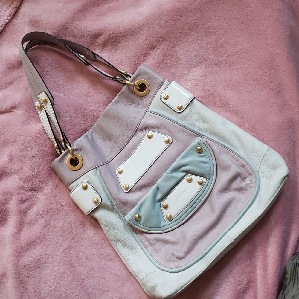B. Makowky Leather purse